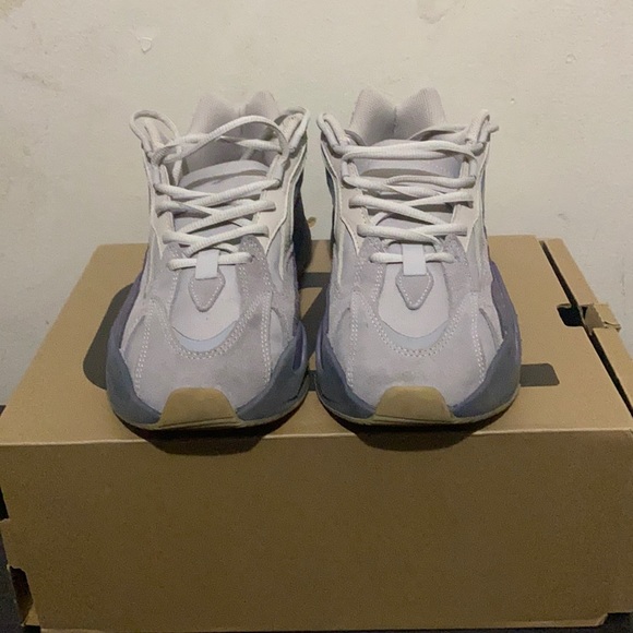 Yeezy Other - YEEZY 700v2